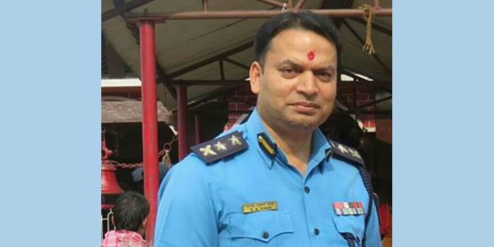 मकवानपुरका एसपी मुकेश कुमार सिंह पुरस्कृत हुदै