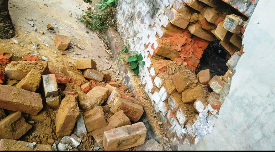 धनुषाधाम नगरपालिकामा बम विस्फोट, मेयर भन्छन: तनाबमा छु