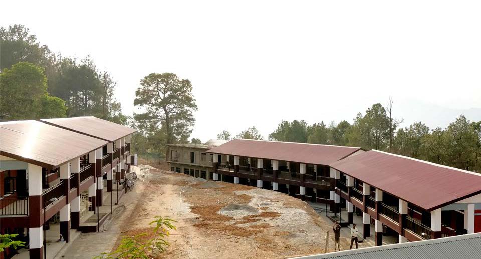 सुनारपानीका वडाध्यक्ष वडाध्यक्ष कार्कीद्धारा विद्यालयलाई निशुल्क जग्गा प्रदान