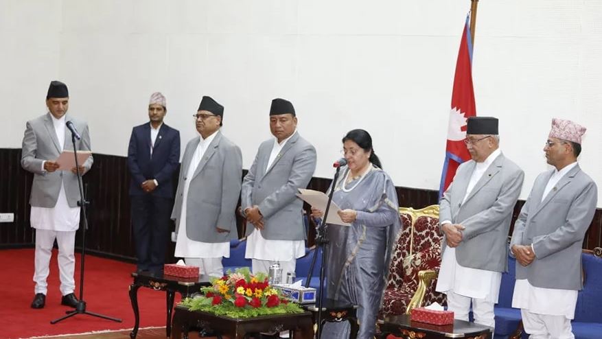 पर्यटनमन्त्री भट्टराईले लिए सपथ
