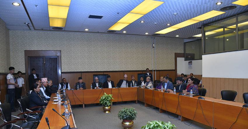 सर्वदलीय बैठक निष्कर्षविहीन, संसद बैठक सूचना टाँसेर स्थगित