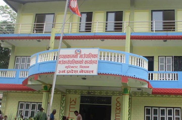 कोरोना रोकथामकोलागी इच्छाकामना गाउँपालिकाले व्यवसायहरुमा निगरानी गर्ने