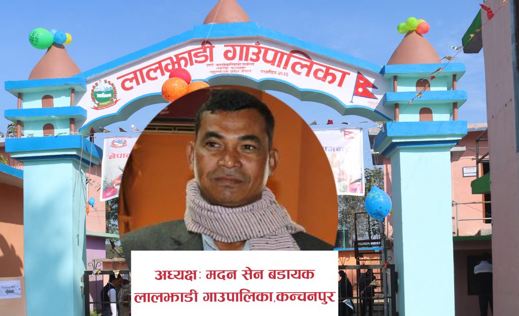 लालझाडी गाउँपालिकाद्धारा विद्यालयहरुलाई स्वास्थ्य सामाग्री वितरण