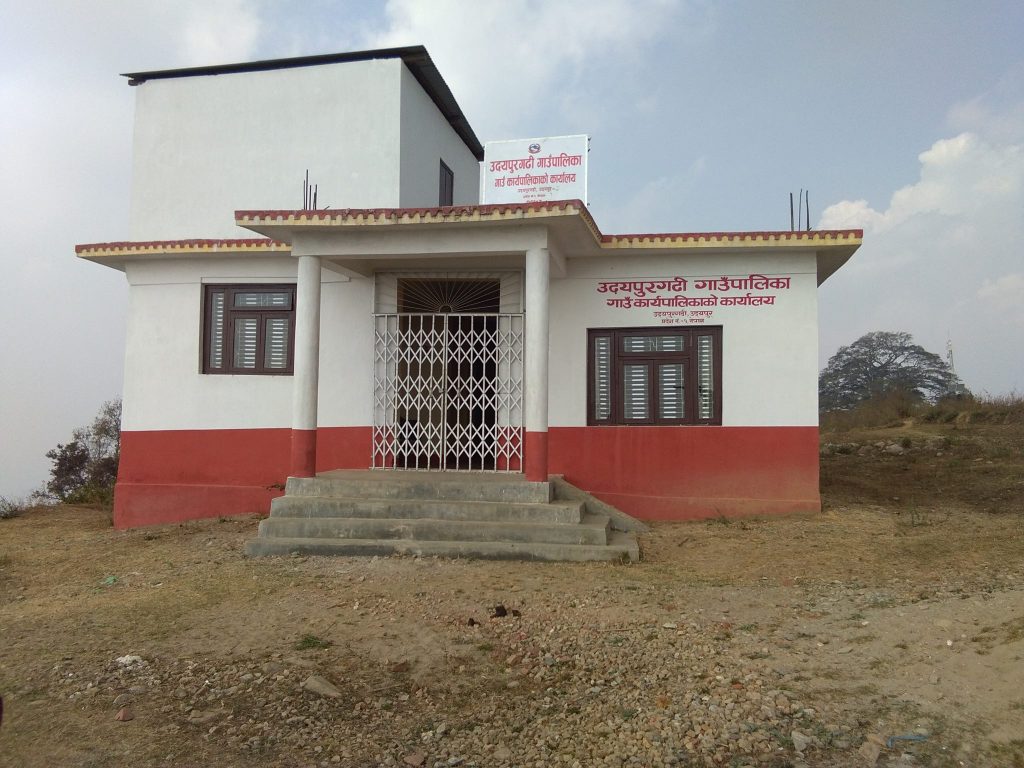 उदयपुरगढी गाउँपालिकाको सबै वडामा सडक, खानेपानी र विजुली पुग्दैं