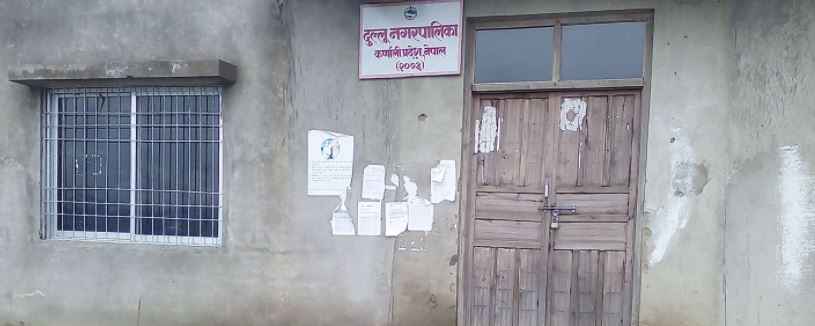 दुल्लू नगरपालिकामा विकास निर्माणको काम ८० प्रतिशत सम्पन्न