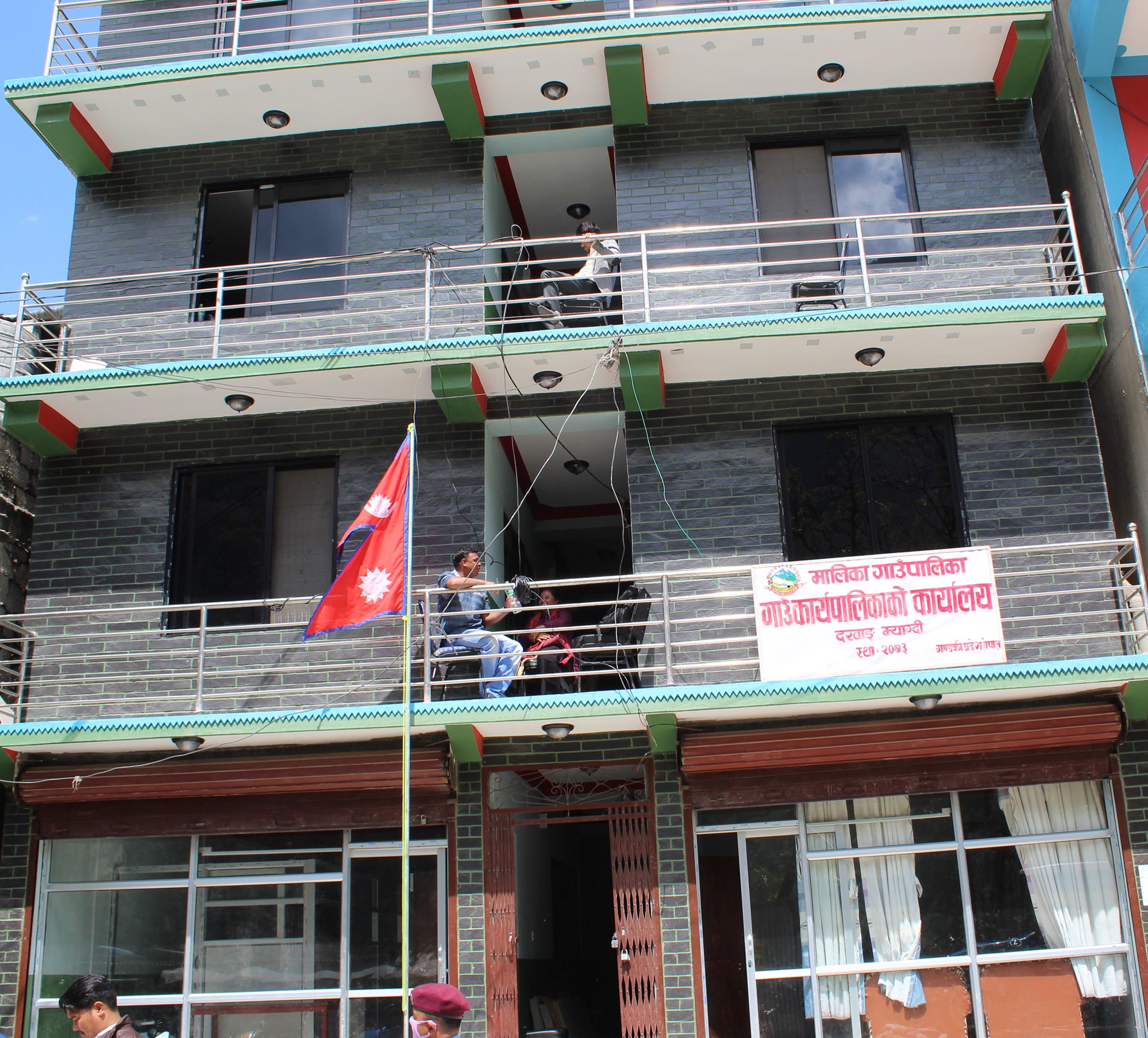 मालिका गाउँपालिकामा चौतर्फी विकास निर्माण कार्य हुदैं
