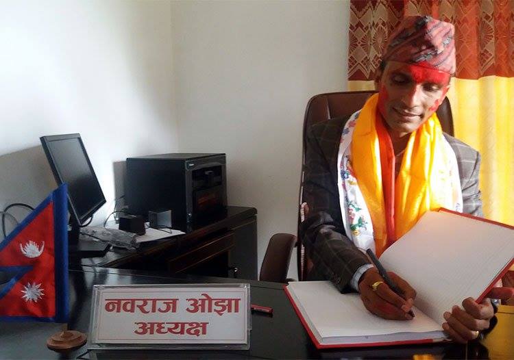 चौतर्फी विकासको काम भइरहेको छः अध्यक्ष ओझा