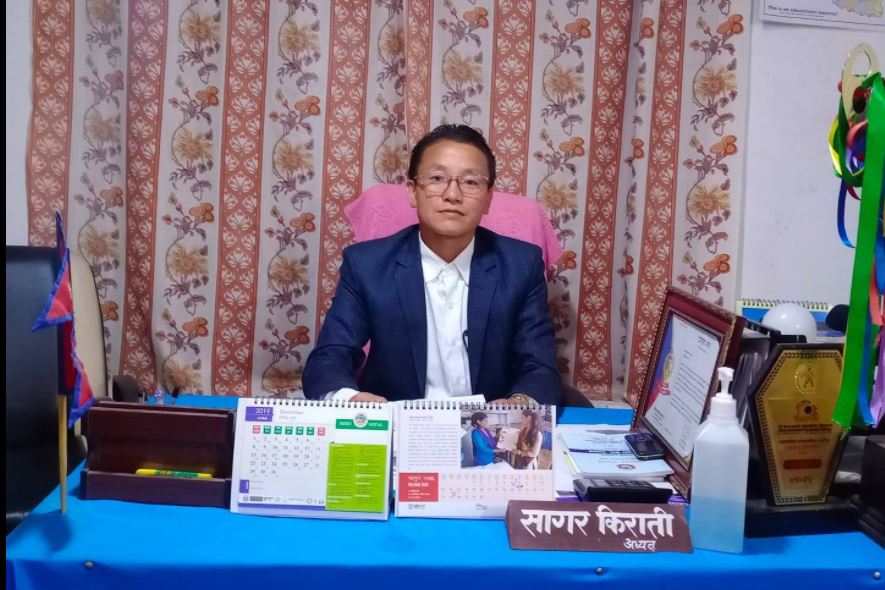 बिकास निर्माणको कामलाई तिब्रता दिदैं महाकुलुङ गाउँपालिका