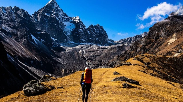 एबिसी पदमार्गमा राष्ट्रिय विद्युत् पुगेपछि पर्यटन व्यवसायमा उत्साह